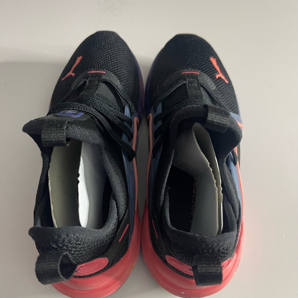 Puma Black and Pink Sneakers with Elastic Straps